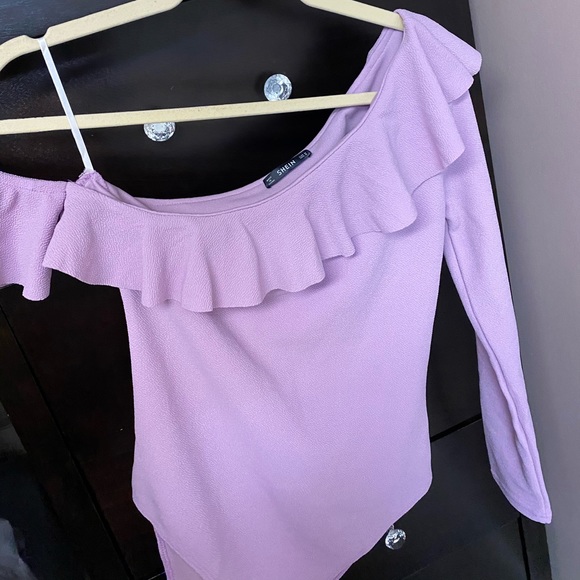 One shoulder and half shoulder bodysuit - Picture 1 of 3